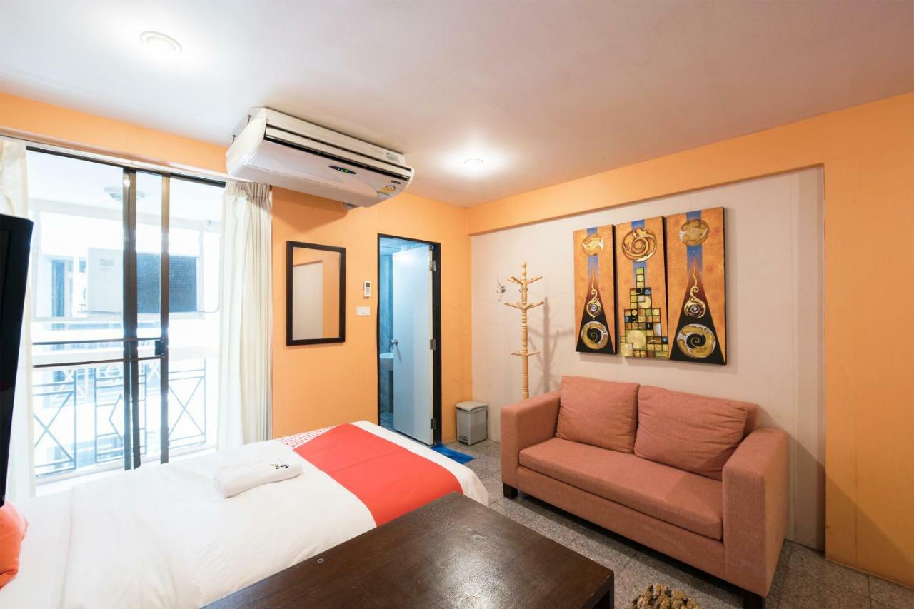 Oyo 110 Old Town Hotel Bangkok Exteriér fotografie